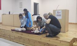 Mağusa Devlet Hastanesi'nde Temel Yaşam Desteği ve Yenidoğan Resüsitasyon eğitimi düzenlendi