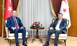 Başbakan Üstel, TİKA Başkanı Kayalar ve TİKA Lefkoşa Ofis Koordinatörü Özcan’ı kabul etti