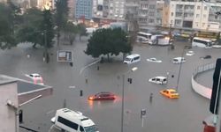Antalya'da sel ve su baskını: 1 kişi yaşamını yitirdi