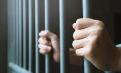 Güneyde 17 yaşındaki tutuklu hücreden firar etti