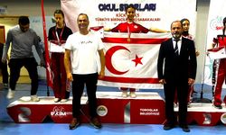 Milli Eğitim Bakanı Çavuşoğlu, Kick Boks Türkiye Şampiyonası’nda ödül alan sporcuları kutladı