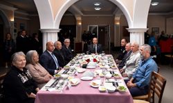 Emekli Sivil Savunma personeline Cumhurbaşkanı Tatar’ın katılımıyla yemek düzenlendi