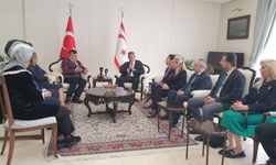 Türk Dünyası Arabulucular Birliği heyetinden Türkiye'nin Lefkoşa Büyükelçisi Feyzioğlu'na ziyaret