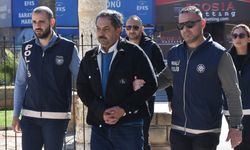 Turgay Avcı 10 bin, Mehmet Hasgüler de 4 bin dolar ‘rüşvet’ almakla suçlanıyor