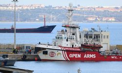 "Open Arms" gemisi Larnaka Lİmanı'na geri döndü