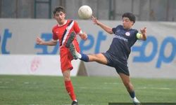 Antalyaspor U17 Takımı Kaptanı Kıbrıslı Türk Erk Barış Eseller