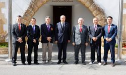 Cumhurbaşkanı Ersin Tatar, Global Taekwondo Federasyonu teknik direktörlerini kabul ederek görüştü
