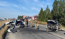 Ercan İskele yolundaki trafik kazası: 1 kişi yoğun bakımda, 2 kişinin tedavisi sürüyor