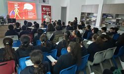 “Güvenli İnternet Eğitim Seminerleri” tüm ortaokul 6. sınıflarda verilmeye başlandı