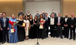 Bahar Esintileri Sanat Derneği Korosu, Dubai'de konser verdi