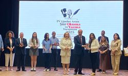 Cumhurbaşkanlığı “4. Liseler Arası Şiir Okuma ve Yazma Yarışması” ödülleri verildi