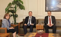 Öztürkler, Fatma Şahin’i ziyaret etti