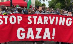 Londra'da binlerce kişi, İngiltere'nin İsrail'e silah satışını protesto etti
