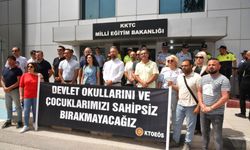 KTOEÖS ve KTÖS'ten ortak eylem: “Devlet okullarını ve çocuklarımızı sahipsiz bırakmayacağız”