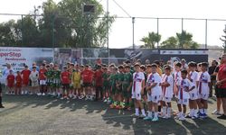 Geleneksel 27’nci Naci Talat Halı Saha Anı Futbol Turnuvası başladı