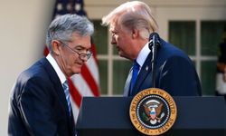 Trump, faizleri sabit tutan FED Başkanı'na hakaret etti