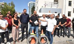EL-SEN, KIB-TEK önünde basın açıklaması yaptı