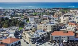 Kıbrıs Türk arazisinde inşa edilen evlerde kalan Rum göçmenler endişeli