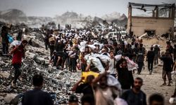 Gazze'deki hükümet: "İsrail'in neden olduğu güvenlik kaosu nedeniyle çoğu yardım tırı yağmalandı"