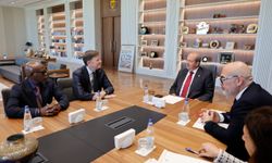 Tatar-Stewart görüşmesi Rum basınında...Hristodulidis'ten açıklama