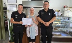 Gazimağusa Belediyesi'nden hijyen koşullarına uyan ve yasal mevzuata uyan işletmelere "Teşekkür Belgesi"
