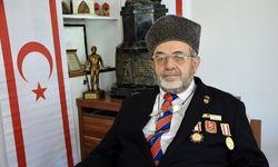 Kıbrıs'tan babasına gönderdiği mektupla şiir yazmaya başlayan gazi anılarını unutamıyor