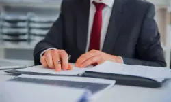 Güney'de düşük maaşlı devlet memurlarına bakanlık onaylı bet ofiste çalışma izni