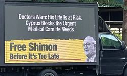 Simon Aykut’un destekçilerinden New York’ta BM binası önünde protesto