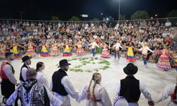 15. Uluslararası Lefkoşa Halk Dansları Festivali başladı