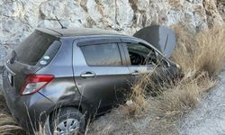 Değirmenlik Girne anayolunda trafik kazası: Araçta sıkışan şahıs itfaiye tarafından çıkarıldı