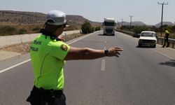Dört ilçede eş zamanlı asayiş ve trafik denetimi… Kontrol edilen 5 bin 363 sürücünün 821’i rapor edildi