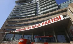 CHP'de son durum: Özgür Özel genel merkezde A Takımı'nı topladı