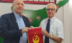 Zafer Partisi Başkanı Özdağ, Kıbrıs TMT Mücahitler Derneği’ni ziyaret etti
