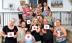 Cumhurbaşkanı Tatar’ın eşi Sibel Tatar, kadın kursiyerlerle Medoş Lalesi yaptı