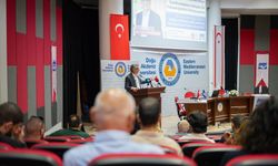 Erhürman, DAÜ’de “Yükseköğretimin Geleceğini” konuştu