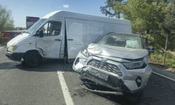 Ercan-İskele ana yolunda zincirleme trafik kazası...