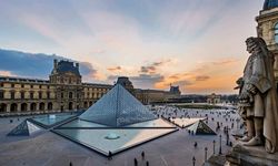Fransa'da Louvre Müzesi soygunuyla bağlantılı 2 kişi gözaltına alındı