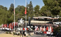 29 Ekim Cumhuriyet Bayramı nedeniyle Atatürk Anıtı'nda tören düzenlendi