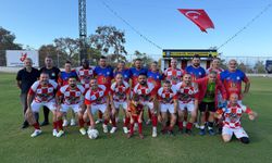 Esentepe’de yeni futbol sahası hizmete girdi