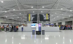 Kıbrıslı Türk, Baf Havalimanı'nda kaçak sigarayla yakalandı