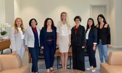 Cumhurbaşkanının eşi Nilden Bektaş Erhürman, İş Kadınları Derneği yönetimiyle görüştü