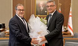 Erhürman, Kemal Saraçoğlu Lösemili Çocuklar ve Kanserle Savaş Vakfı heyetini kabul etti