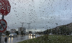 Yarından itibaren dört gün yer yer sağanak ve gök gürültülü sağanak yağış bekleniyor