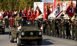 Dr. Fazıl Küçük Bulvarı’nda resmi geçit töreni düzenlendi