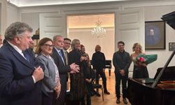 Piyanist Rüya Taner Viyana’da “Asya’nın Tatlı Suları” resitali verdi