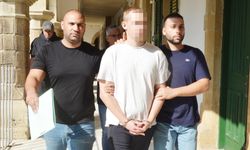 3 Kilo 250 Gram Hintkeneviri Ve 600 Gram Kokain İthal Ettiğini Kabul Etti