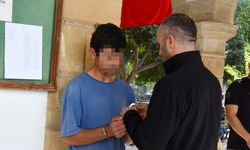 Silah Ve Bıçak Taşıma, Tehdit Ve Zarar Verme Suçlarından Aranan Zanlı Yakalandı