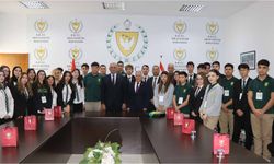 Milli Eğitim Bakanı Çavuşoğlu, Namık Kemal Lisesi ve İstanbul Vefa Lisesi öğrencilerini kabul etti