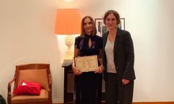 Ferdiye Ersoy’a Fransa devlet nişanı ‘Officier des Palmes Académiques’ takdim edildi