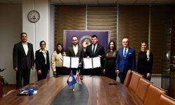 DAÜ ile Kuzey Kıbrıs Turkcell arasında protokol yapıldı